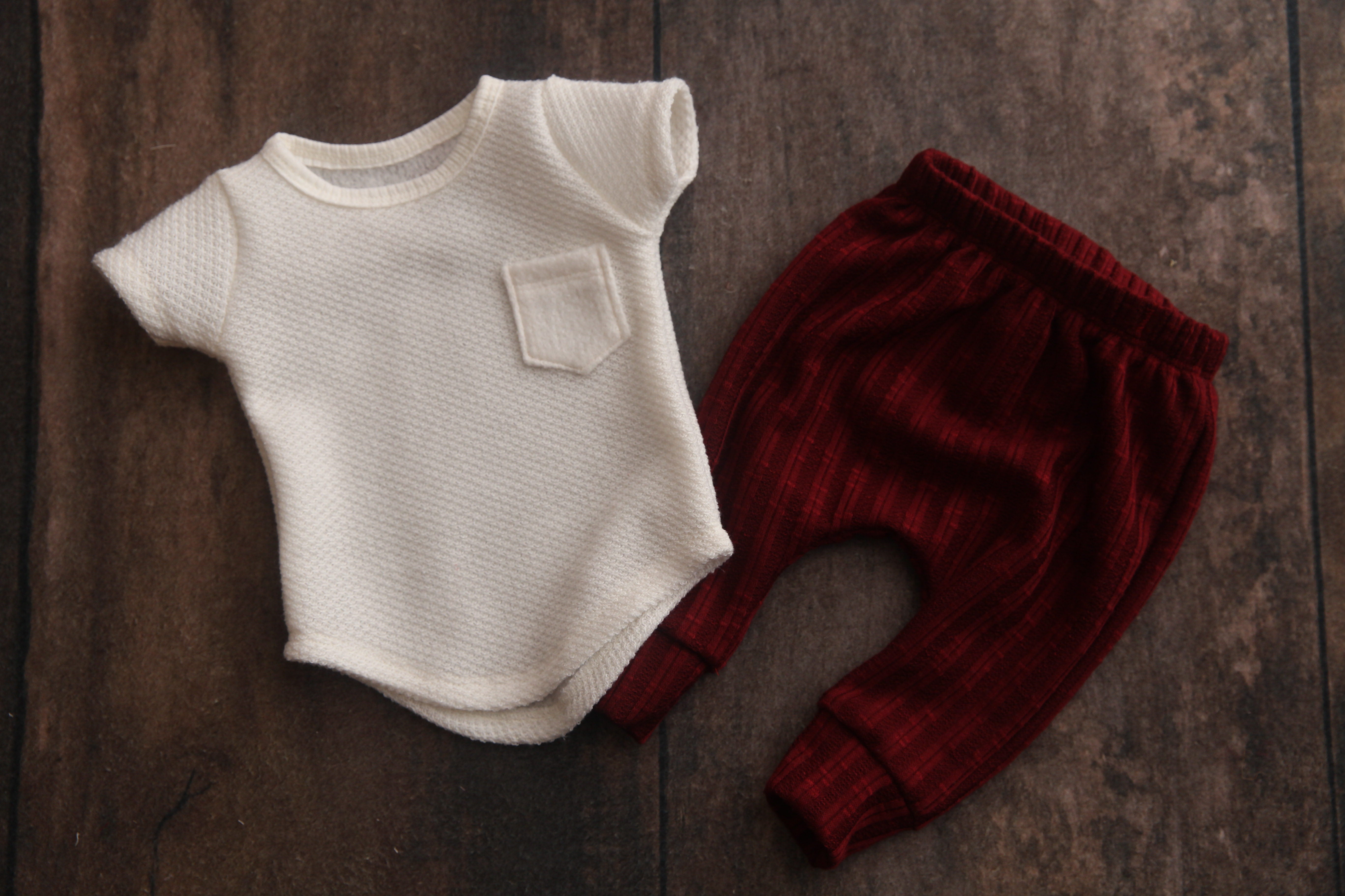 READY TO SHIP- Newborn T-Shirt, Pants Set- Burgundy Valentine