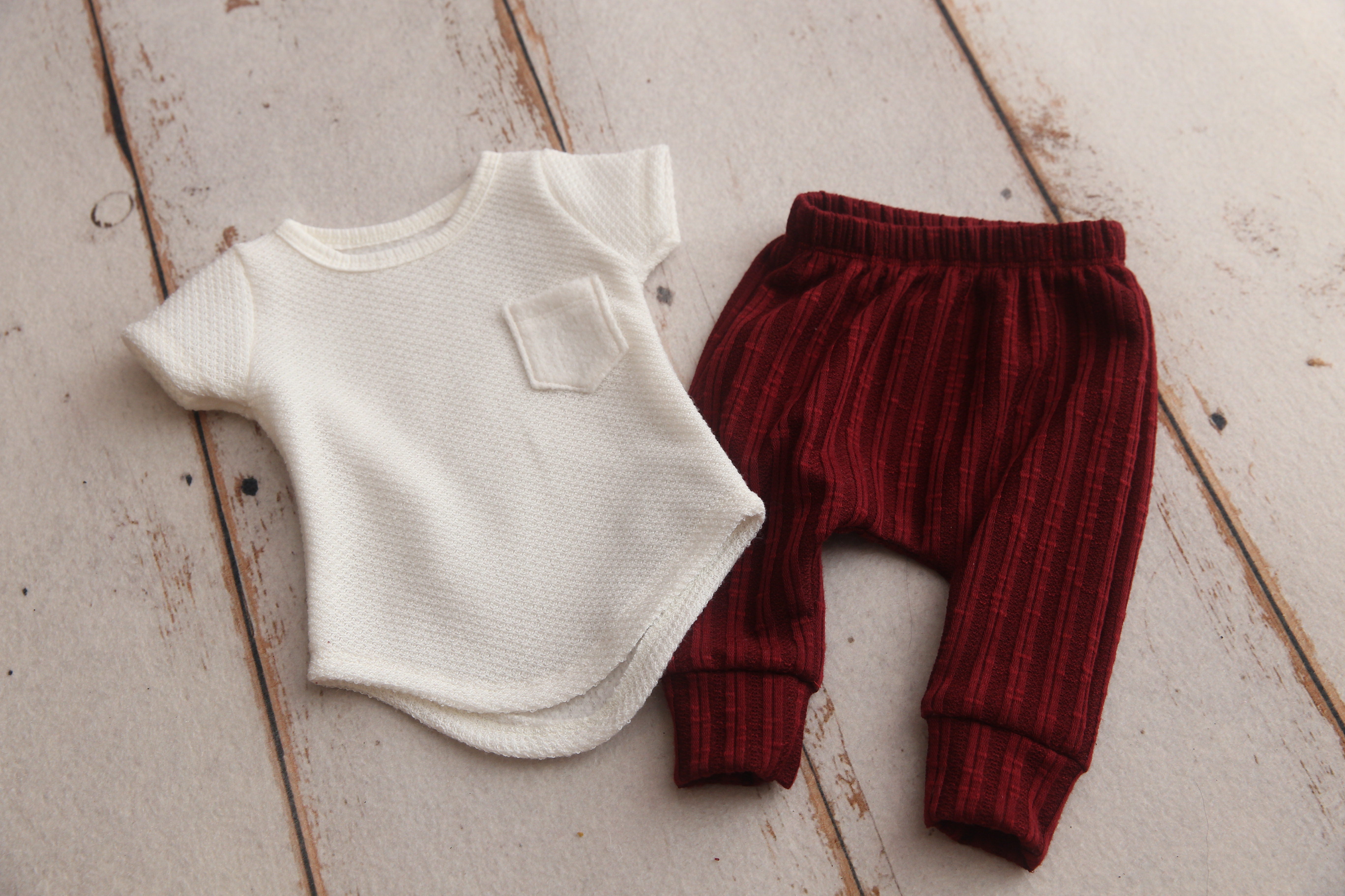 READY TO SHIP- Newborn T-Shirt, Pants Set- Burgundy Valentine