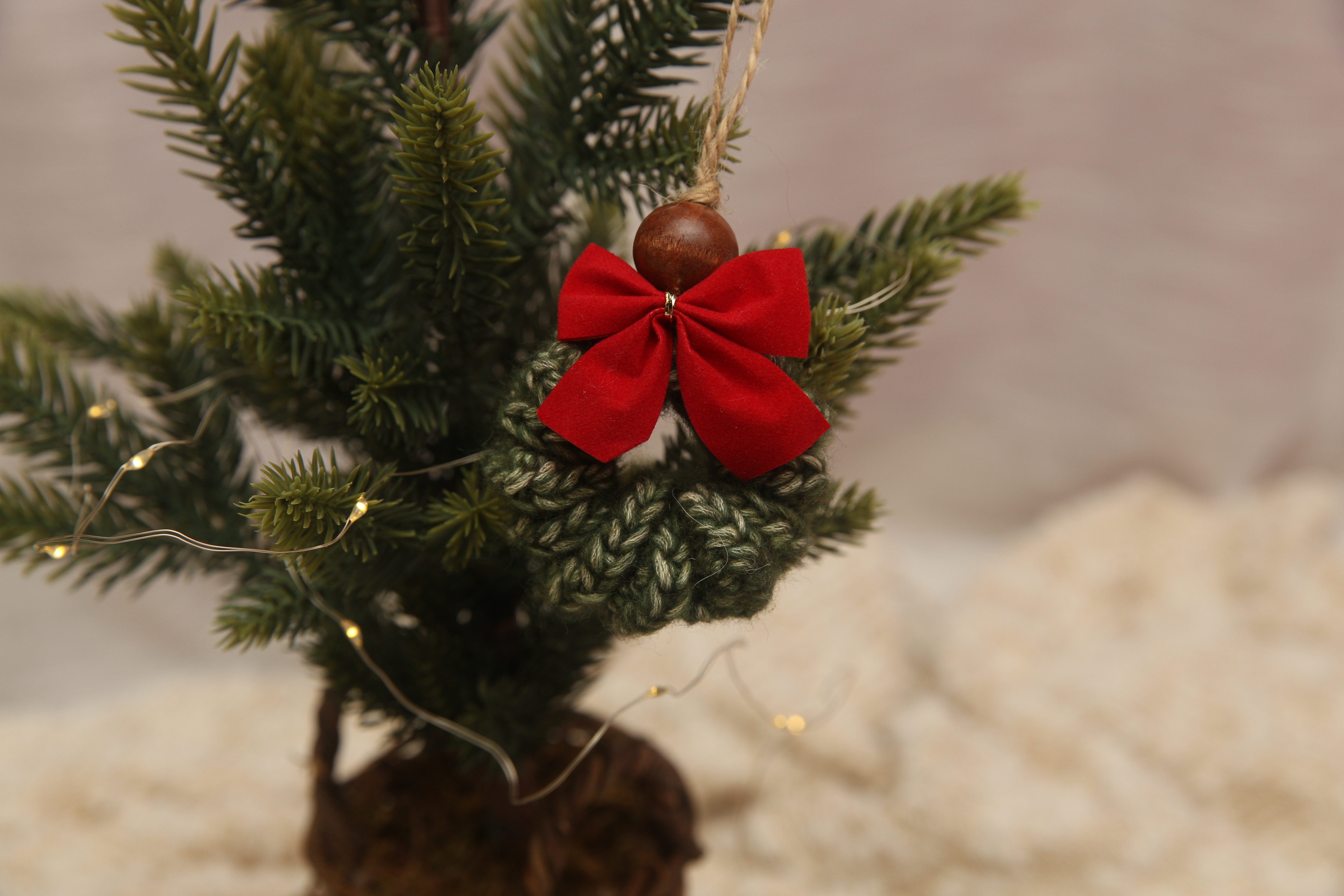 NON-PROP; Christmas Ornaments; Wreaths; Green with Red Velvet Bow; Ready to Ship